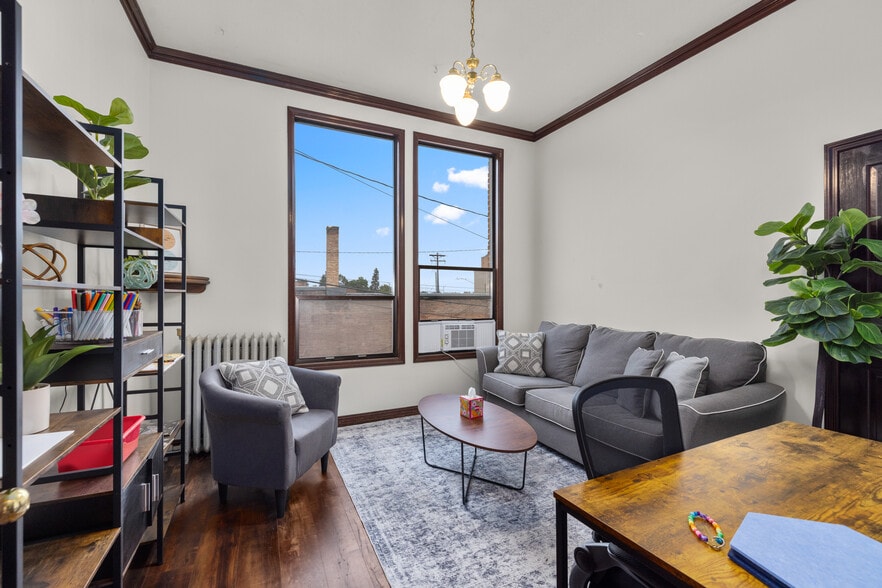 More Photos Of 17 2nd St E, Kalispell Storefront Retail Office For Sale