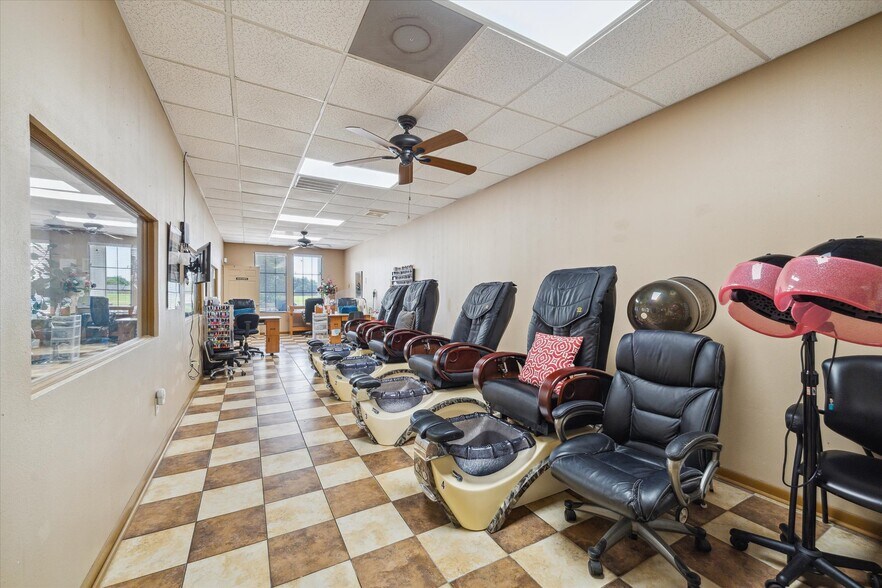 More Photos Of 3260 Strawberry Rd, Pasadena General Retail For Sale