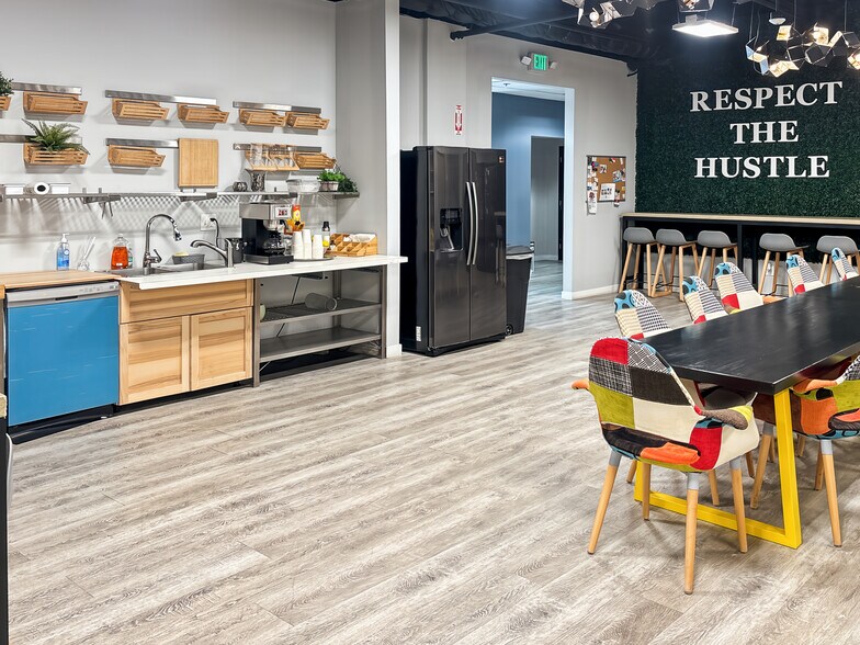 More Photos Of 1300 Eastman Ave, Ventura Coworking Space
