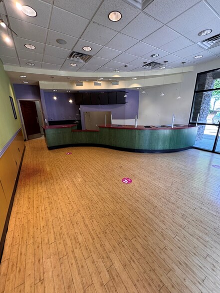 More Photos Of 1630 S Eagle Rd, Meridian Restaurant For Lease