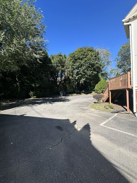More Photos Of 93 Church St, Asheville Office For Lease