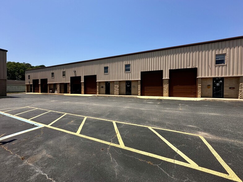 Primary Photo Of 113 S First Colonial Rd, Virginia Beach Flex For Sale