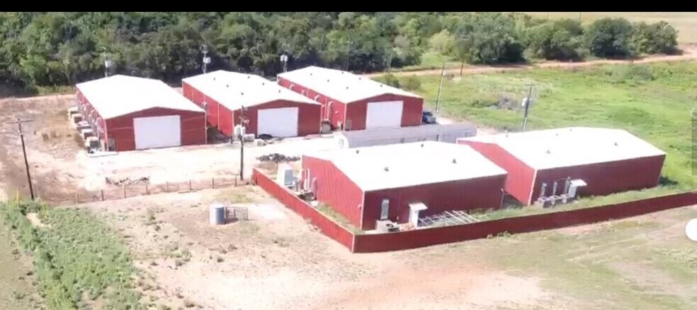 More Photos Of 6085 E 780 Rd, Kingfisher Manufacturing For Lease