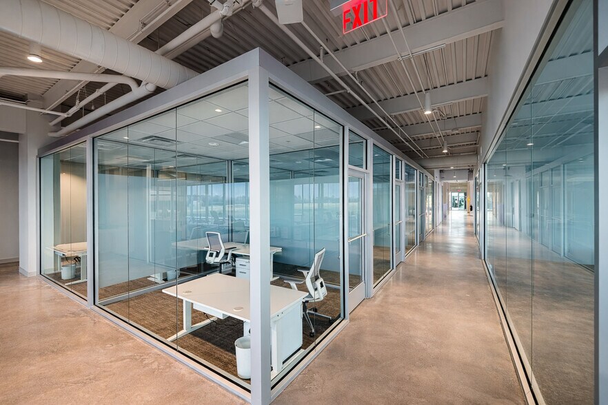 More Photos Of 2500 NE 11th St, Bentonville Coworking Space