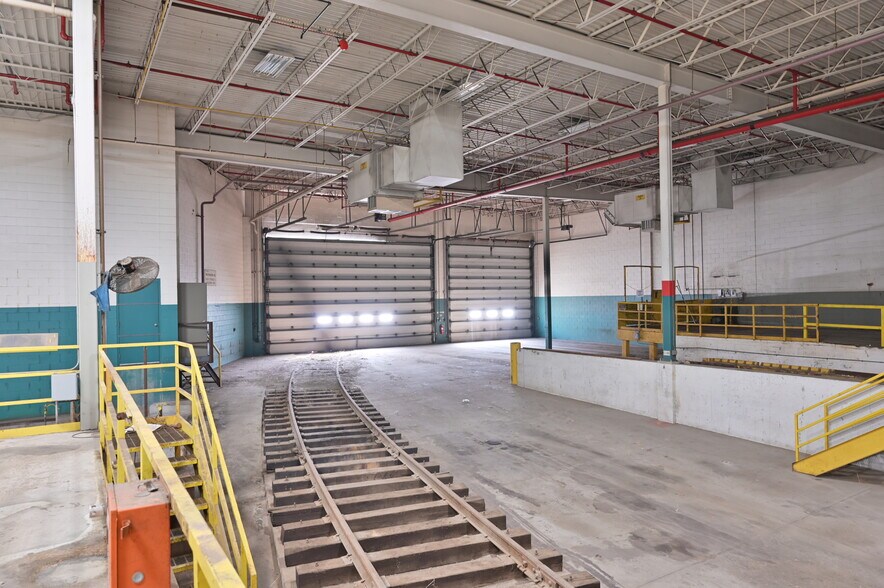 More Photos Of 701 33rd Ave N, Saint Cloud Manufacturing For Lease