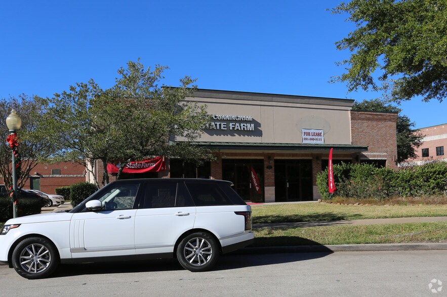 More Photos Of 8 N Main St, Kingwood Unknown For Lease