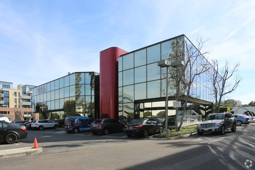 More Photos Of 2400 Main St, Irvine Office For Lease