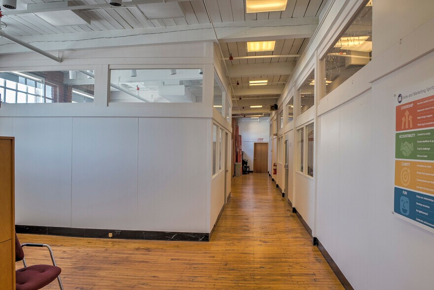 More Photos Of 96 Congress St, Keene Refrigeration Cold Storage For Sale