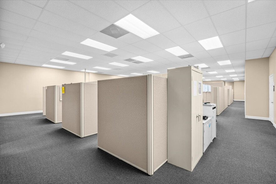 More Photos Of 3465 SE Willoughby Blvd, Stuart Office For Sale
