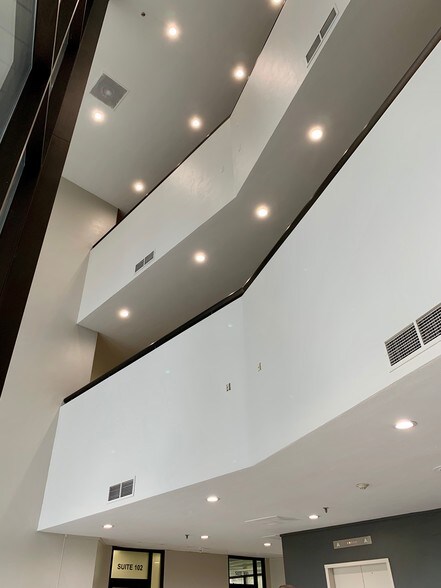 More Photos Of 1800 Teague Dr, Sherman Office For Lease