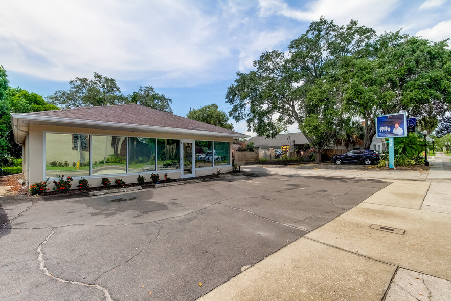 Primary Photo Of 520 E Tarpon Ave, Tarpon Springs Medical For Lease