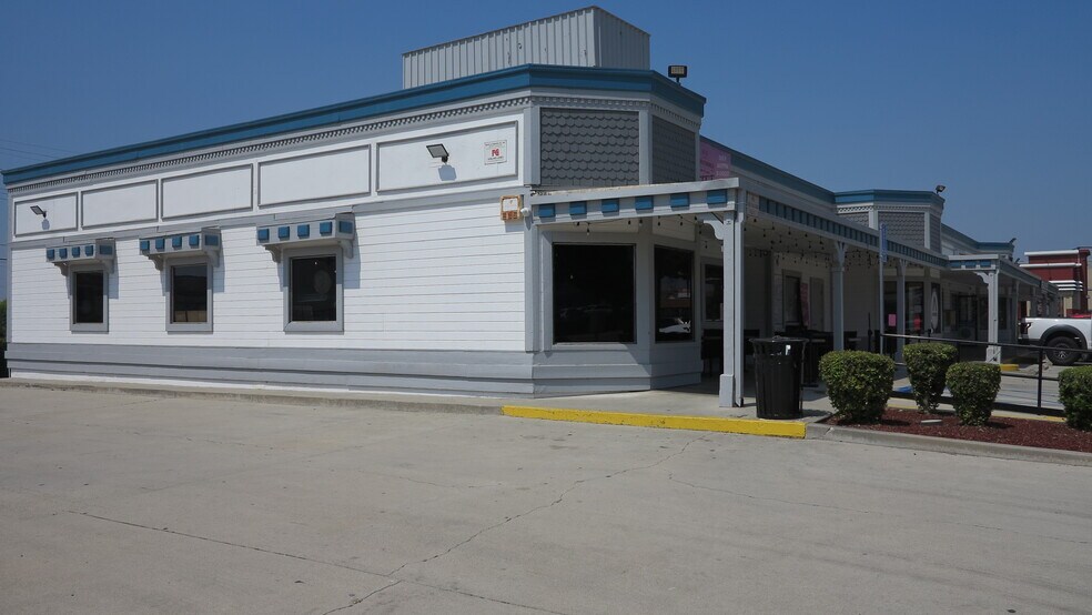 More Photos Of 1128-1164 Huntington Dr, Duarte Freestanding For Sale