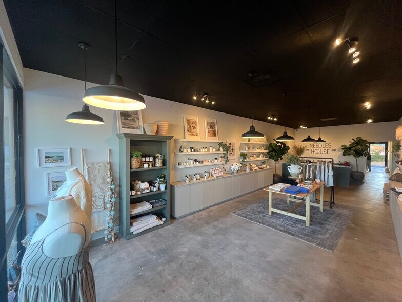 More Photos Of 9901-9935 Topanga Canyon Blvd, Chatsworth Unknown For Lease