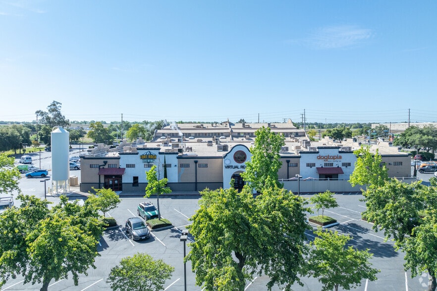 More Photos Of 12401-12409 Folsom Blvd, Rancho Cordova Unknown For Lease