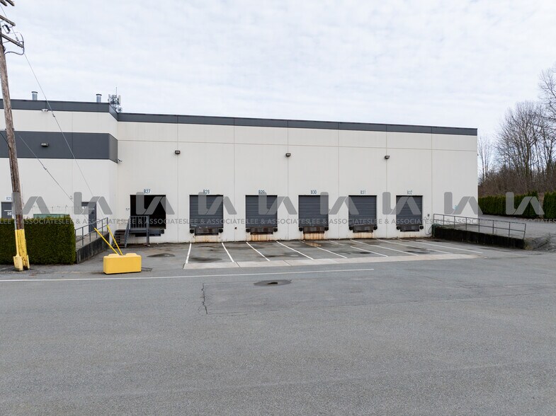 More Photos Of 18800-18806 96th Ave, Surrey Warehouse For Lease