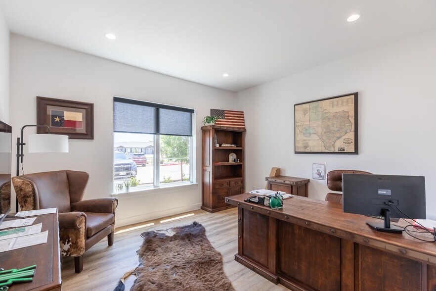 More Photos Of 1804 Denali Dr, Abilene Office For Sale