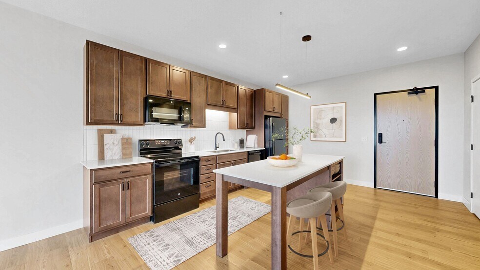 More Photos Of 700 American Blvd W, Bloomington Apartments For Lease