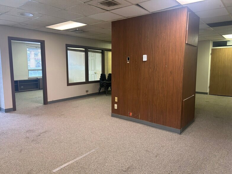 More Photos Of 1915-1919 E Colfax Ave, Denver Office For Sale