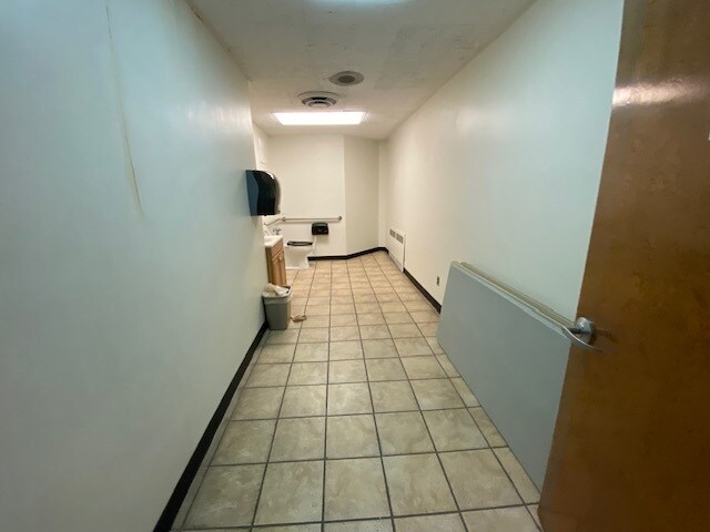 More Photos Of 202 N Washington Ave, Pulaski Office For Sale