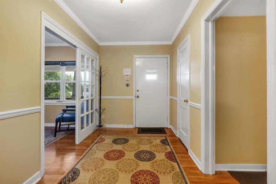 More Photos Of 1320 Cherry Laurel St, Tallahassee Office Residential For Sale