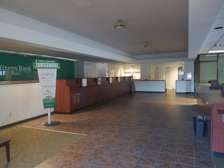 More Photos Of Waring Rd @ Waring Rd. off of Norton & Goodman, Rochester Unknown For Lease