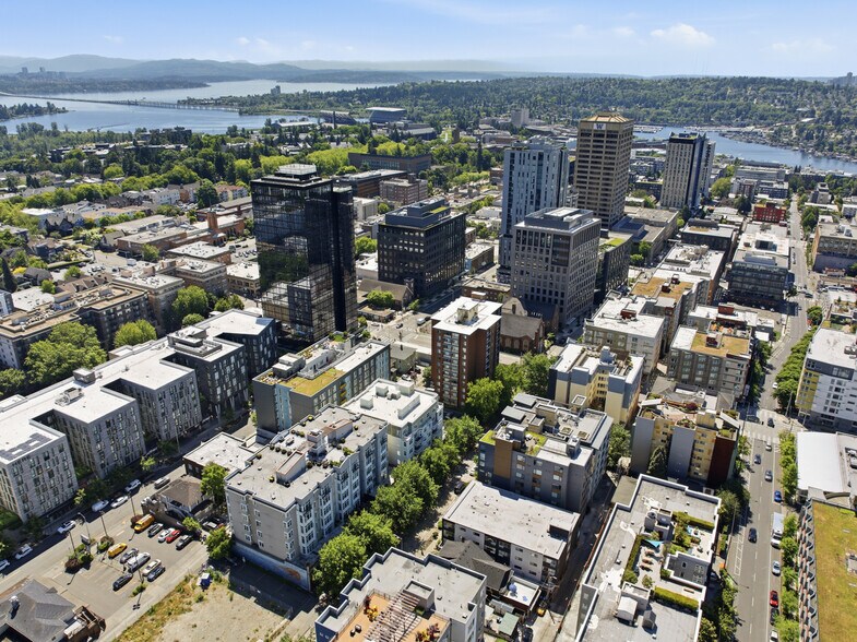 More Photos Of 4731 12th Ave NE, Seattle Apartments For Sale
