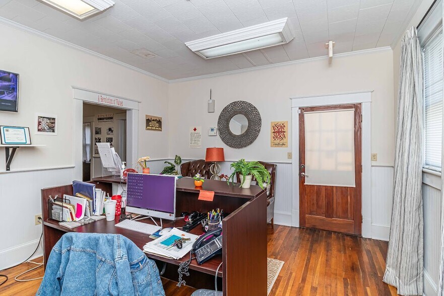 More Photos Of 1206 E Ash St, Goldsboro Loft Creative Space For Lease
