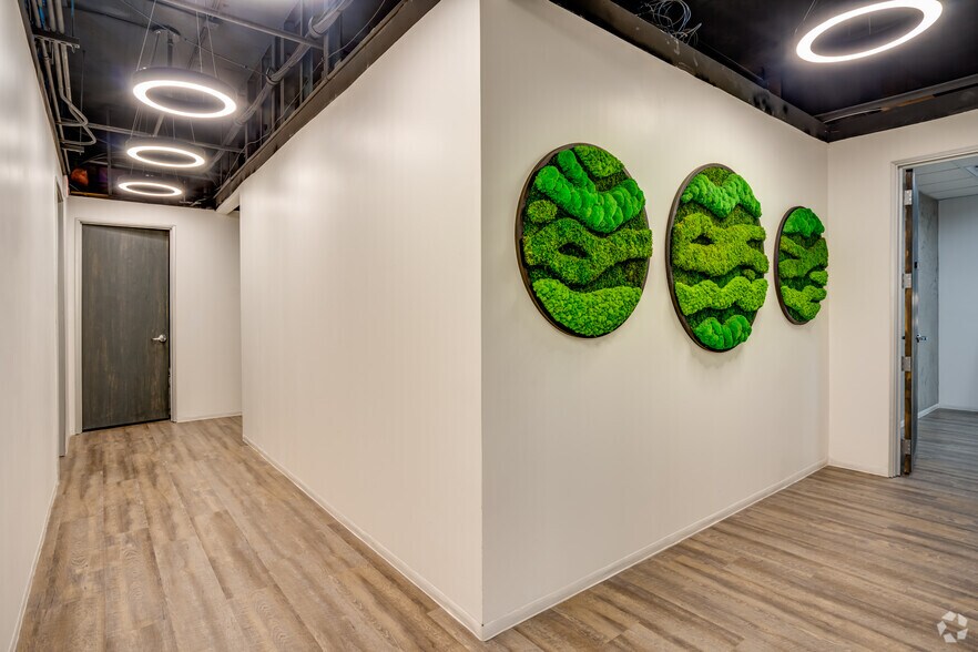 More Photos Of 3377 S Price Rd, Chandler Office For Lease