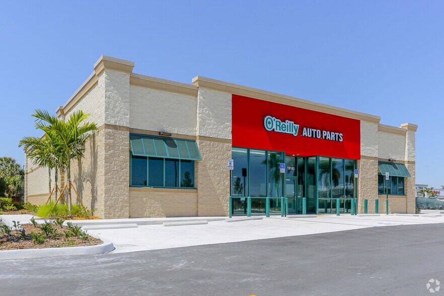 More Photos Of 19650-19674 NW 27th Ave, Miami Gardens Storefront For Lease