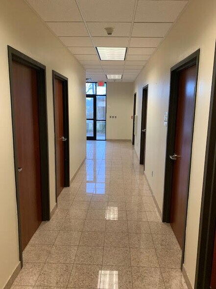 More Photos Of 1303 N Mound St, Nacogdoches Medical For Sale