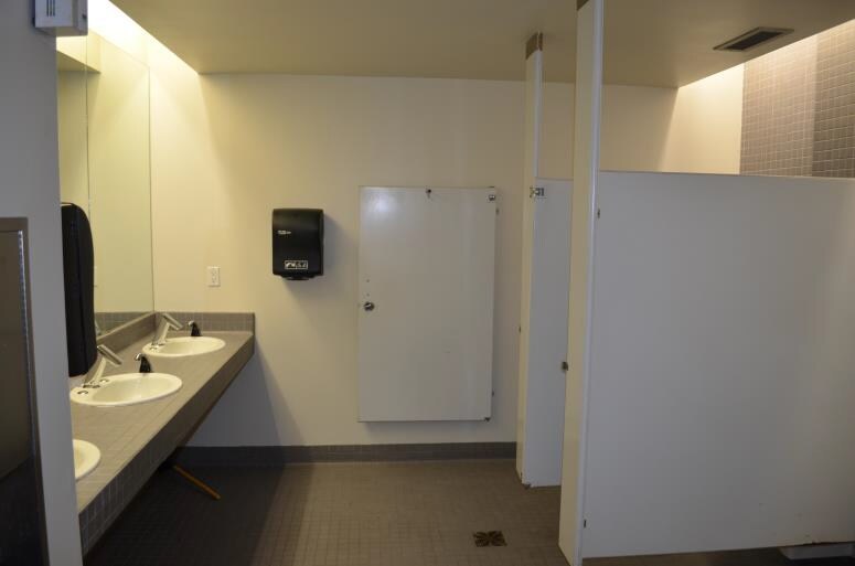 More Photos Of 252 Park West Dr, Pittsburgh Manufacturing For Lease