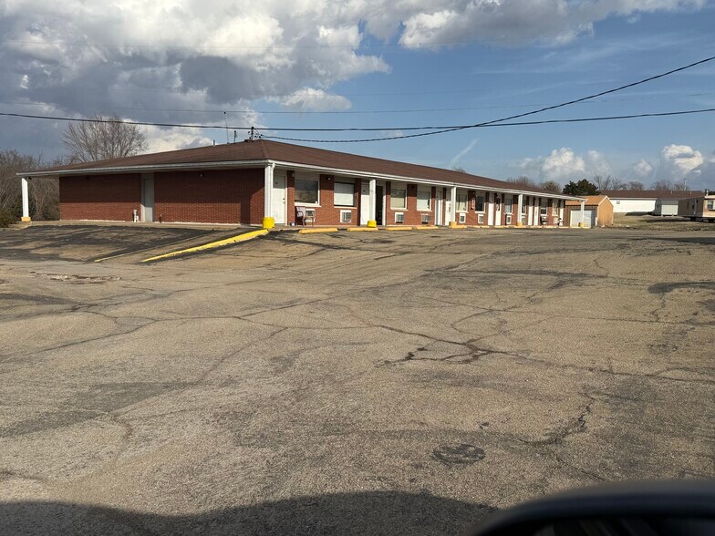 More Photos Of 3411 Rosener Rd, Park Hills Hotel For Sale