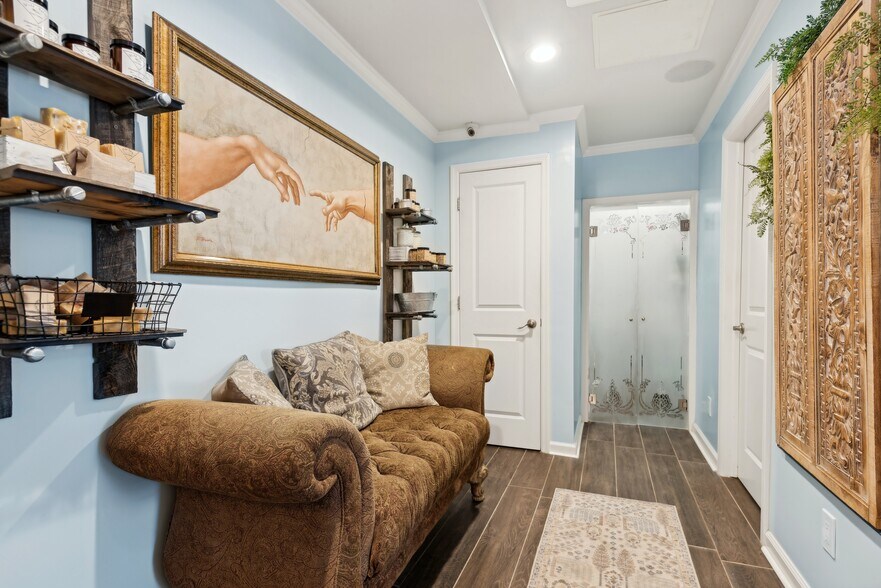 More Photos Of 504 Merrick Rd, Lynbrook Apartments For Sale