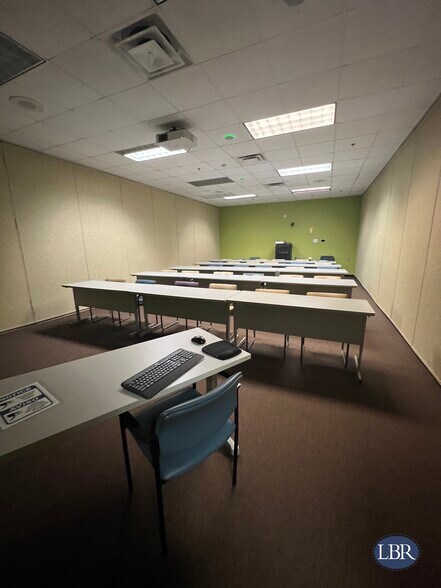 More Photos Of 295 Barnes Blvd, Rockledge Office For Sale