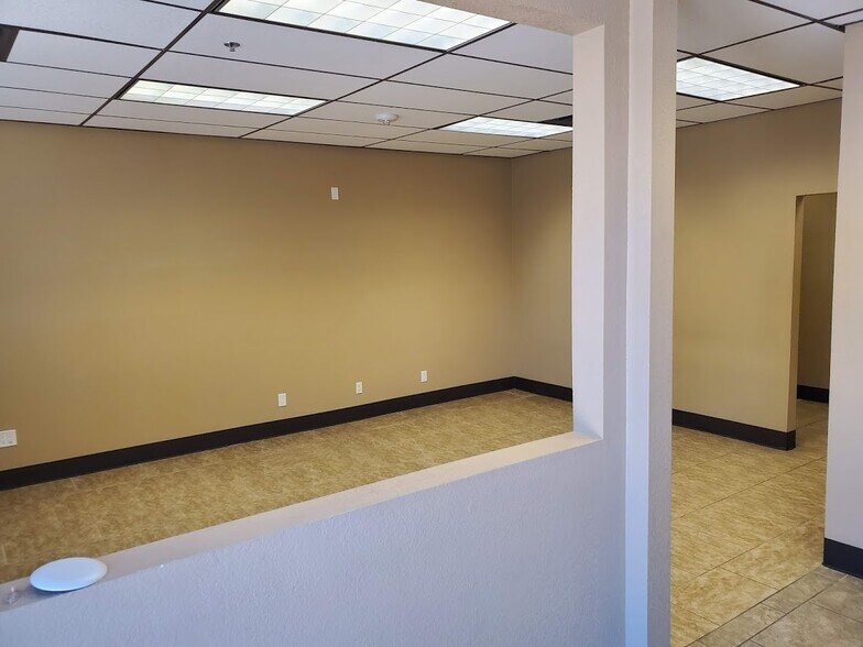 More Photos Of 6905 W Charleston Blvd, Las Vegas Medical For Lease