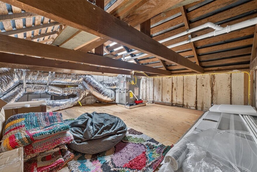 More Photos Of 408 Trout Gulch Rd, Aptos Freestanding For Sale
