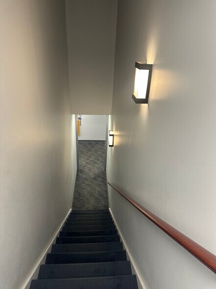 More Photos Of 7053 Rivers Ave, Charleston Office For Sale