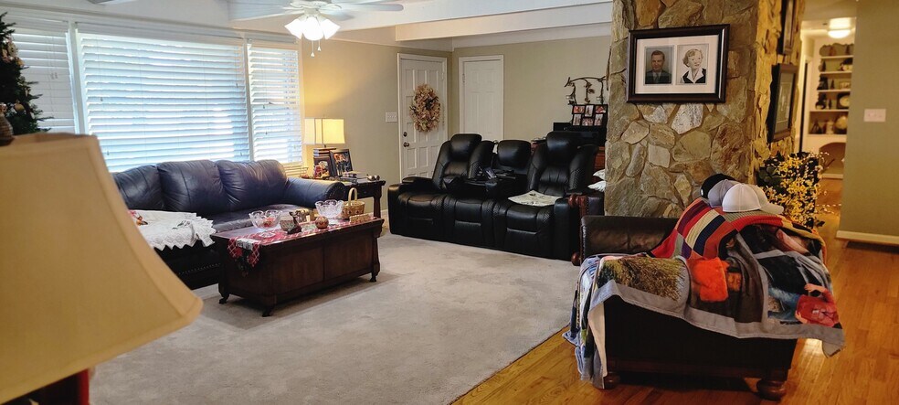 More Photos Of 125 McCullugh Rd, Boiling Springs Office Residential For Sale