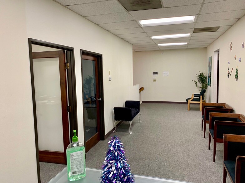 More Photos Of 21100 Superior St, Chatsworth Industrial For Lease