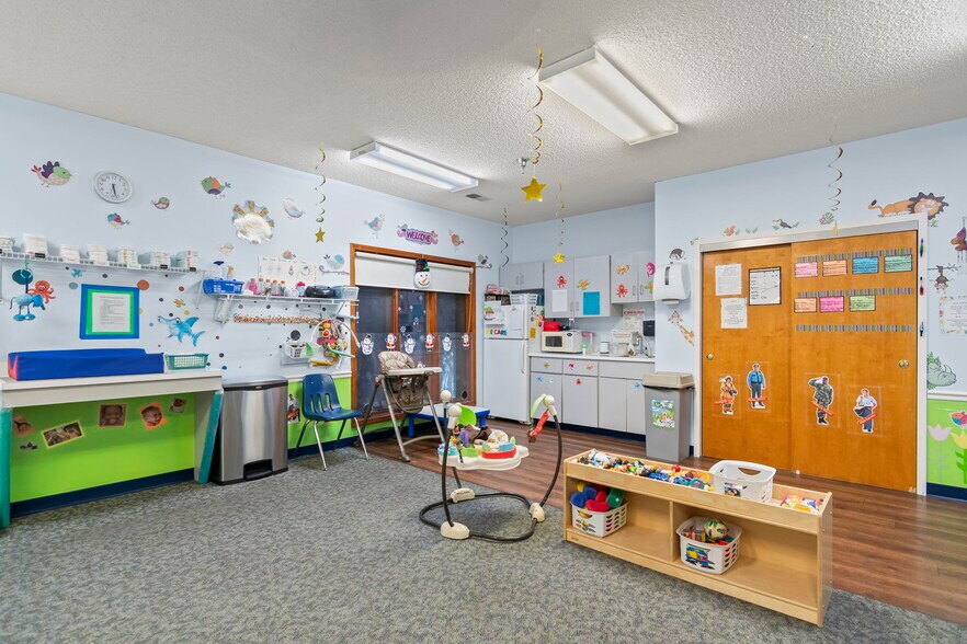 More Photos Of 805 Chatham Rd, Springfield Schools For Sale