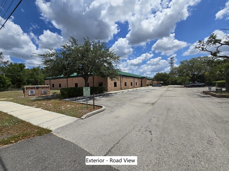 More Photos Of 11111 N 46th St, Tampa Research And Development For Sale