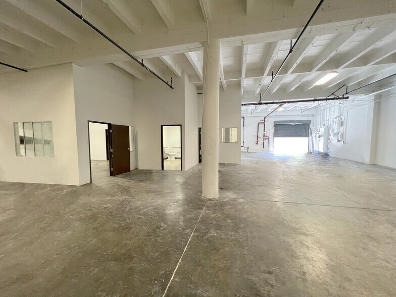 More Photos Of 1701 Trinity St, Los Angeles Warehouse For Lease