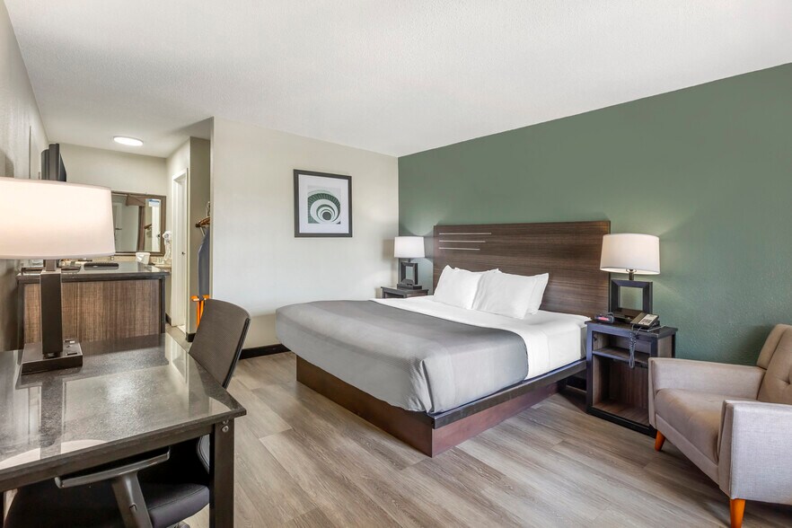 More Photos Of 8929 Old Number Six Hwy, Santee Hotel For Sale