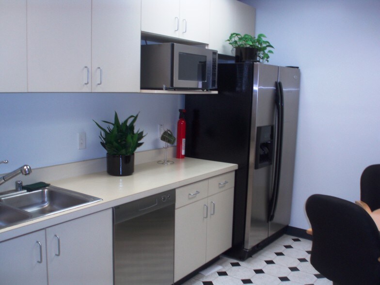 More Photos Of 4717 Van Nuys Blvd, Sherman Oaks Office For Lease