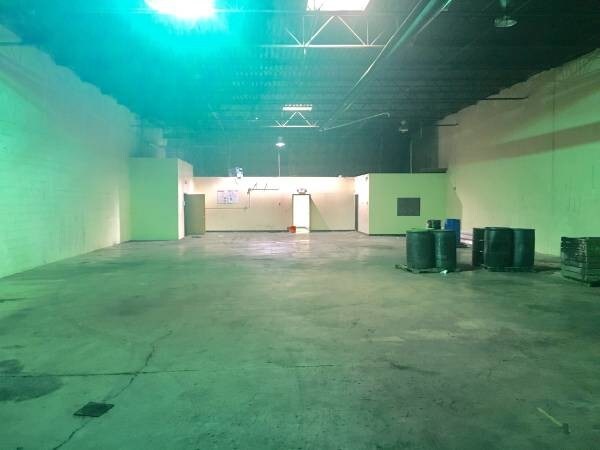 More Photos Of 12250-12264 Universal Dr, Taylor Warehouse For Lease