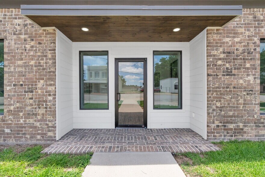 More Photos Of 907 Otto St, Brookshire Loft Creative Space For Sale