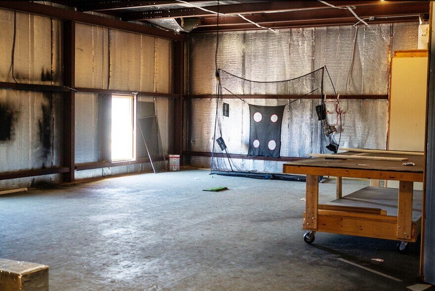 More Photos Of 1939 E Diedrich Ave, Wichita Warehouse For Sale