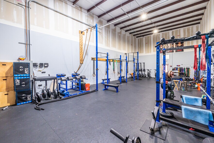 More Photos Of 4337 McBrayer Rd, Oakwood Warehouse For Sale