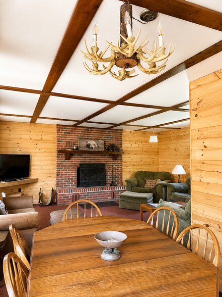 More Photos Of W17461 Norton Rd, Gould City Hotel For Sale