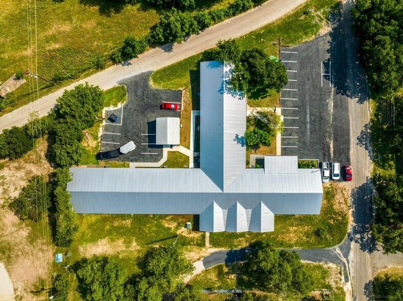 Primary Photo Of 618 Live Oak St, Blanco Apartments For Sale